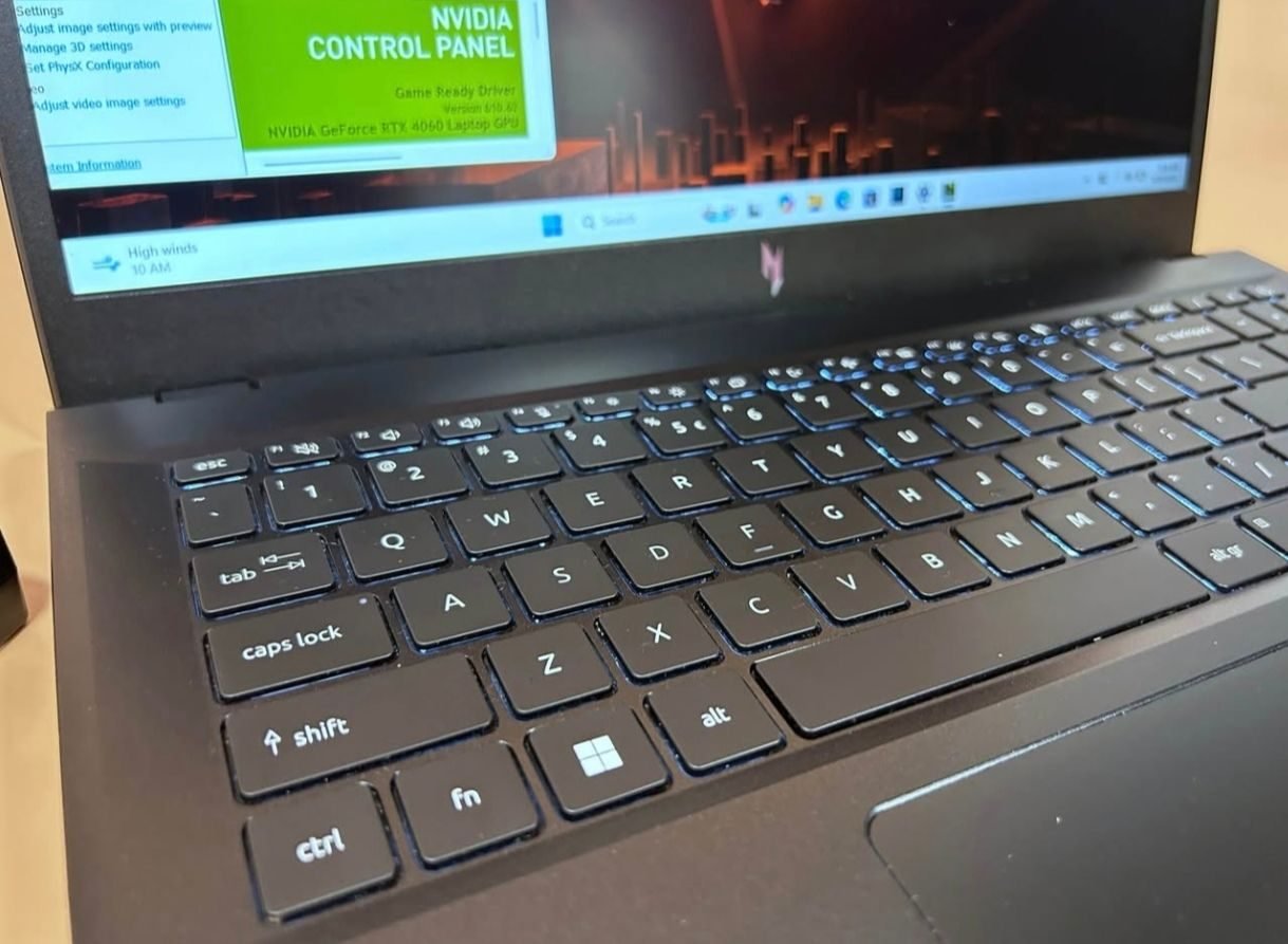 Acer Nitro V15 / 4060 / i7 - foto 2