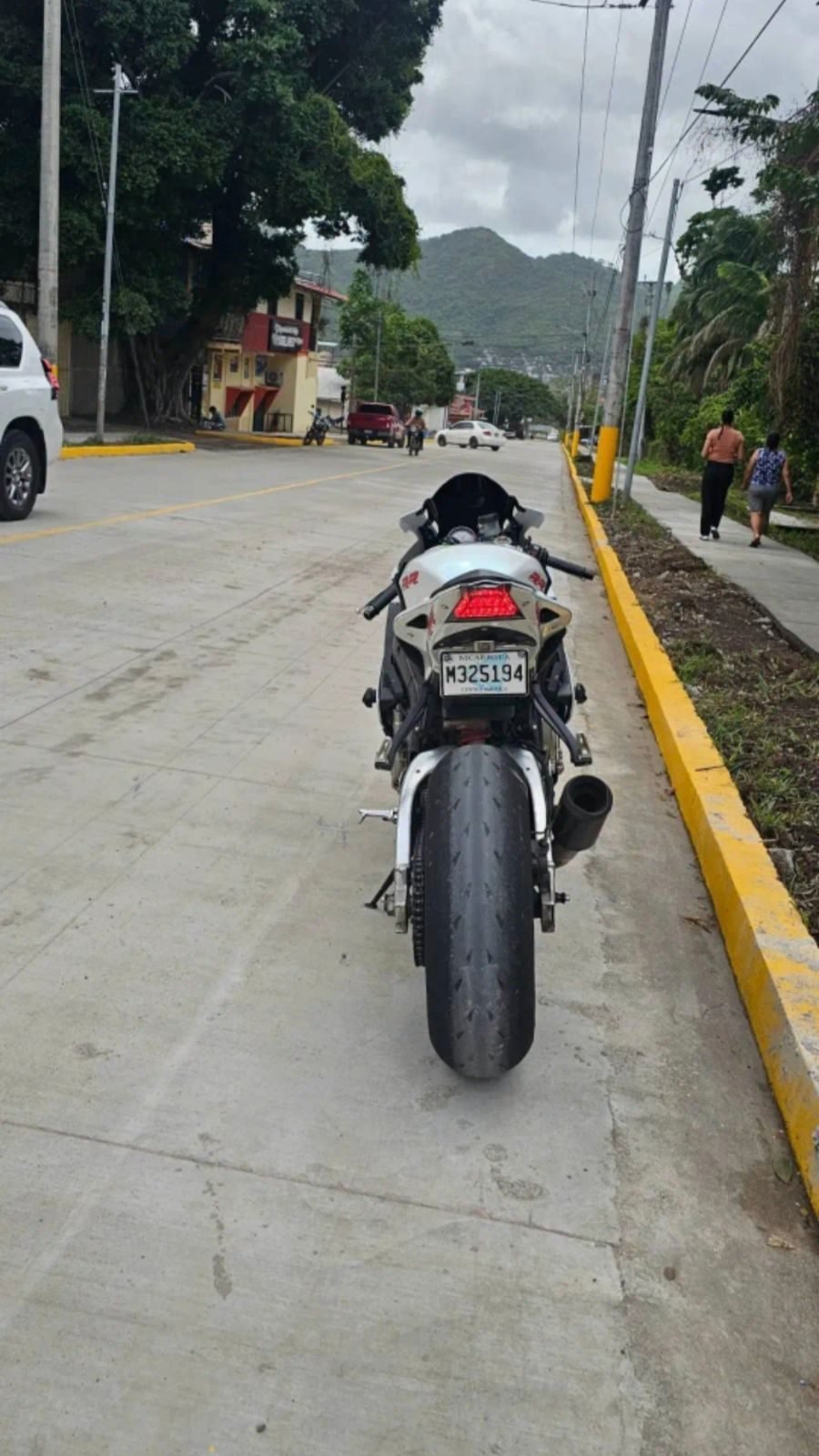 BMW S1000rr - foto 2