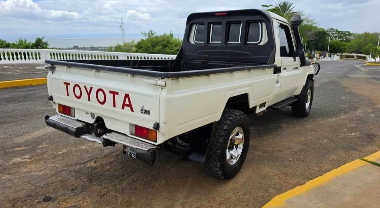 Toyota LAND CRUISER PICK UP 2021 - foto 9