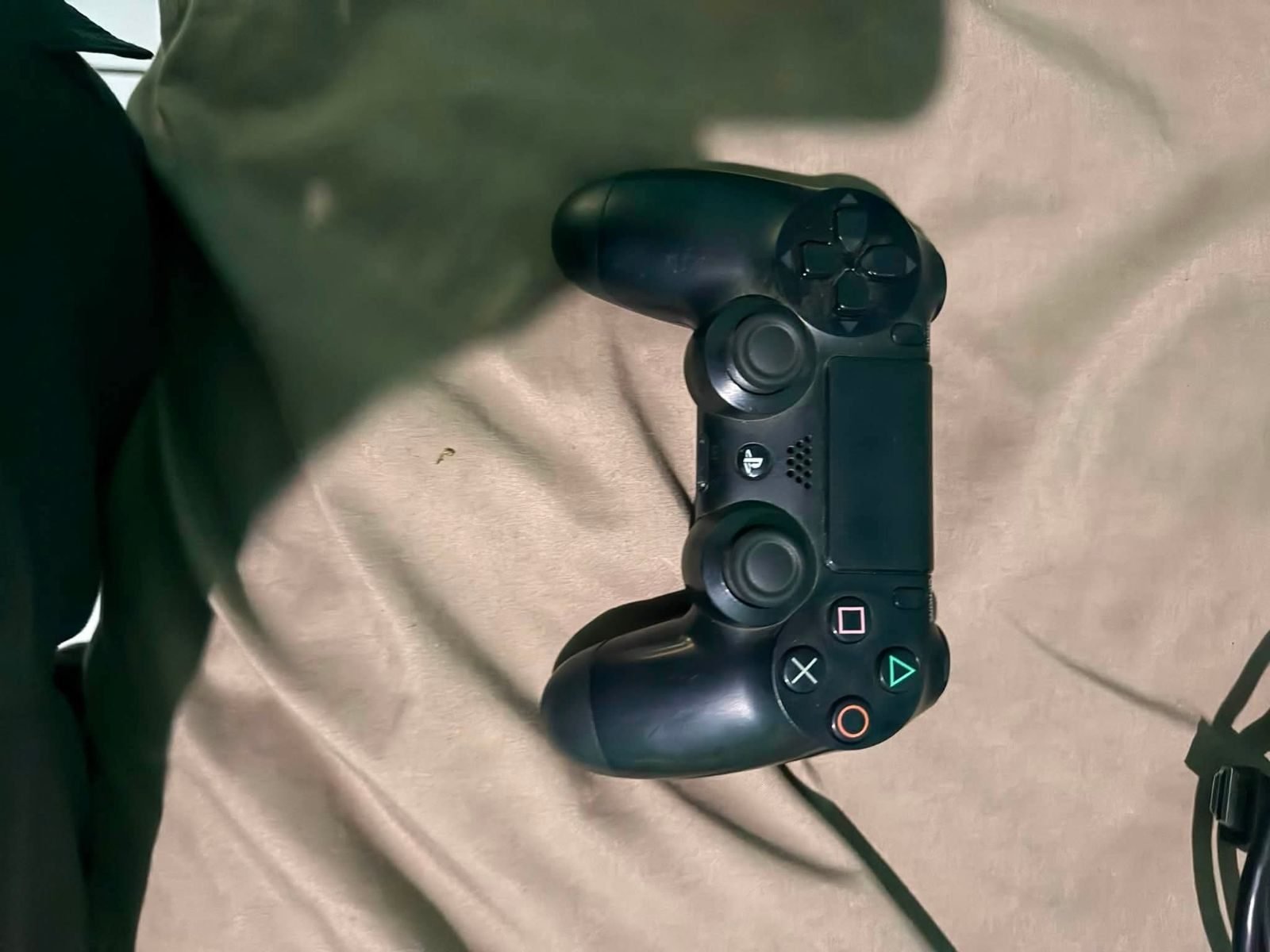 PlayStation 4 en perfectas condiciones - foto 4