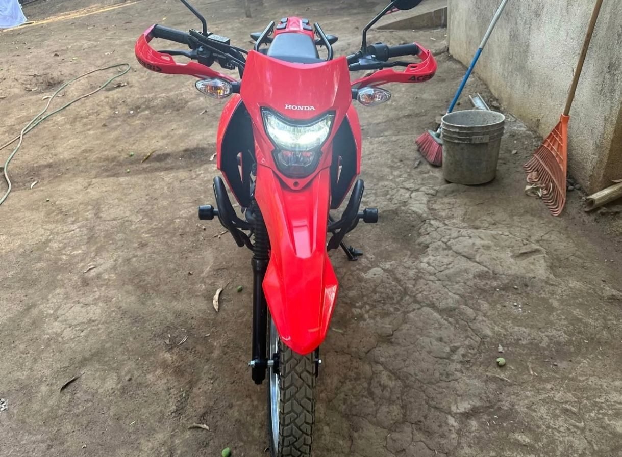 Honda xr 190L 2026 - foto 4
