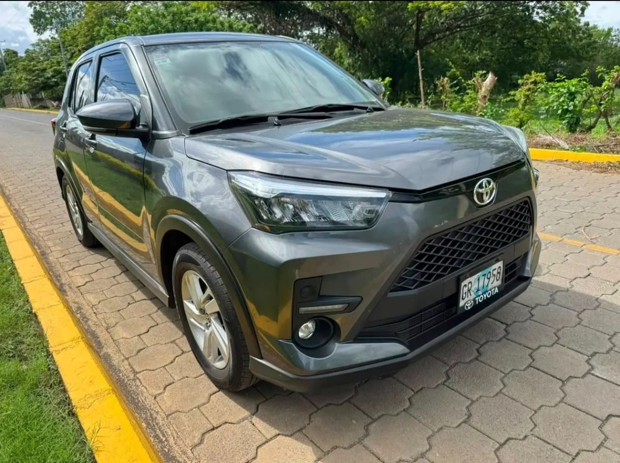 Vendo Toyota Raize 2024 - foto 2