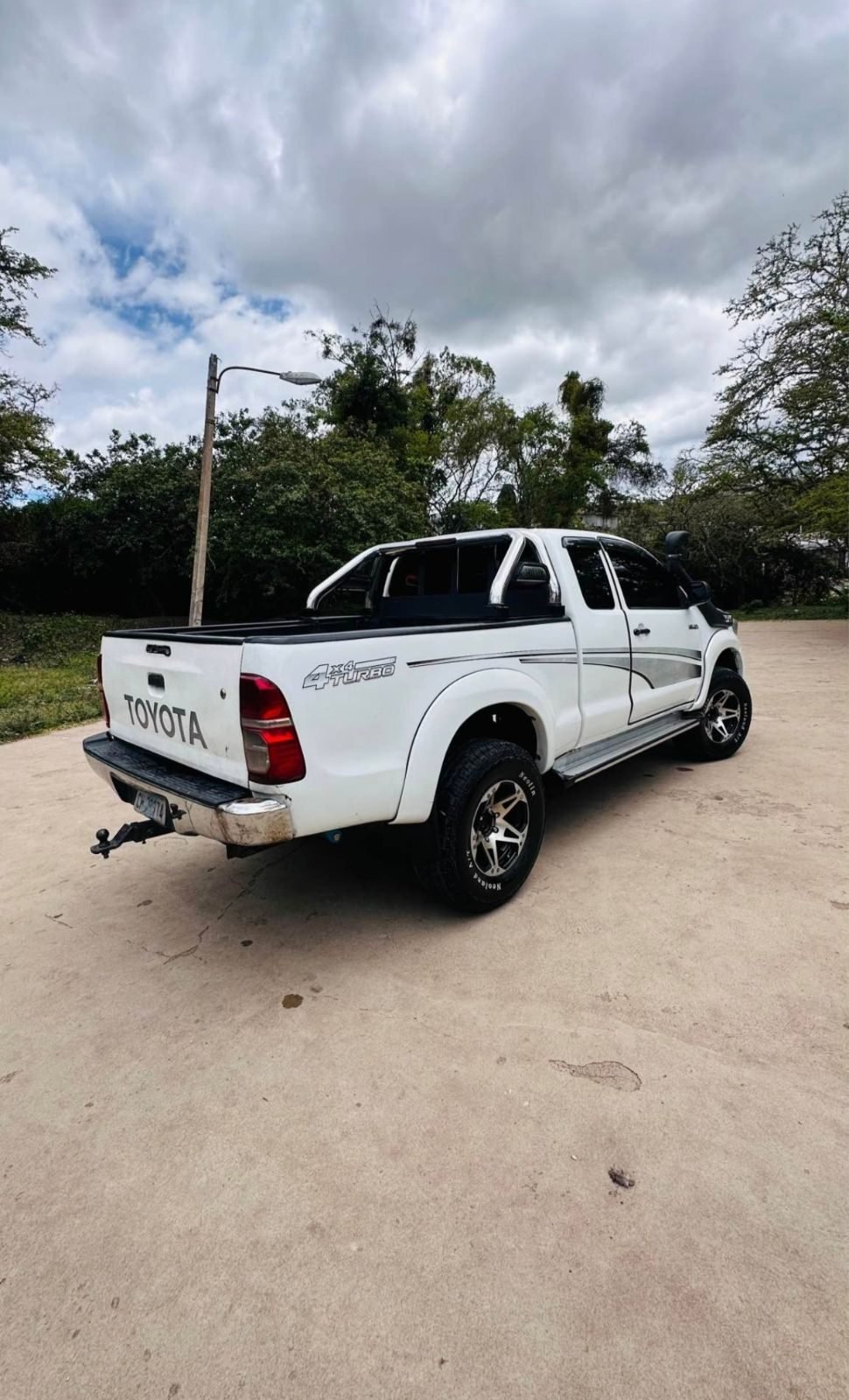 Toyota Hilux Vigo - foto 3