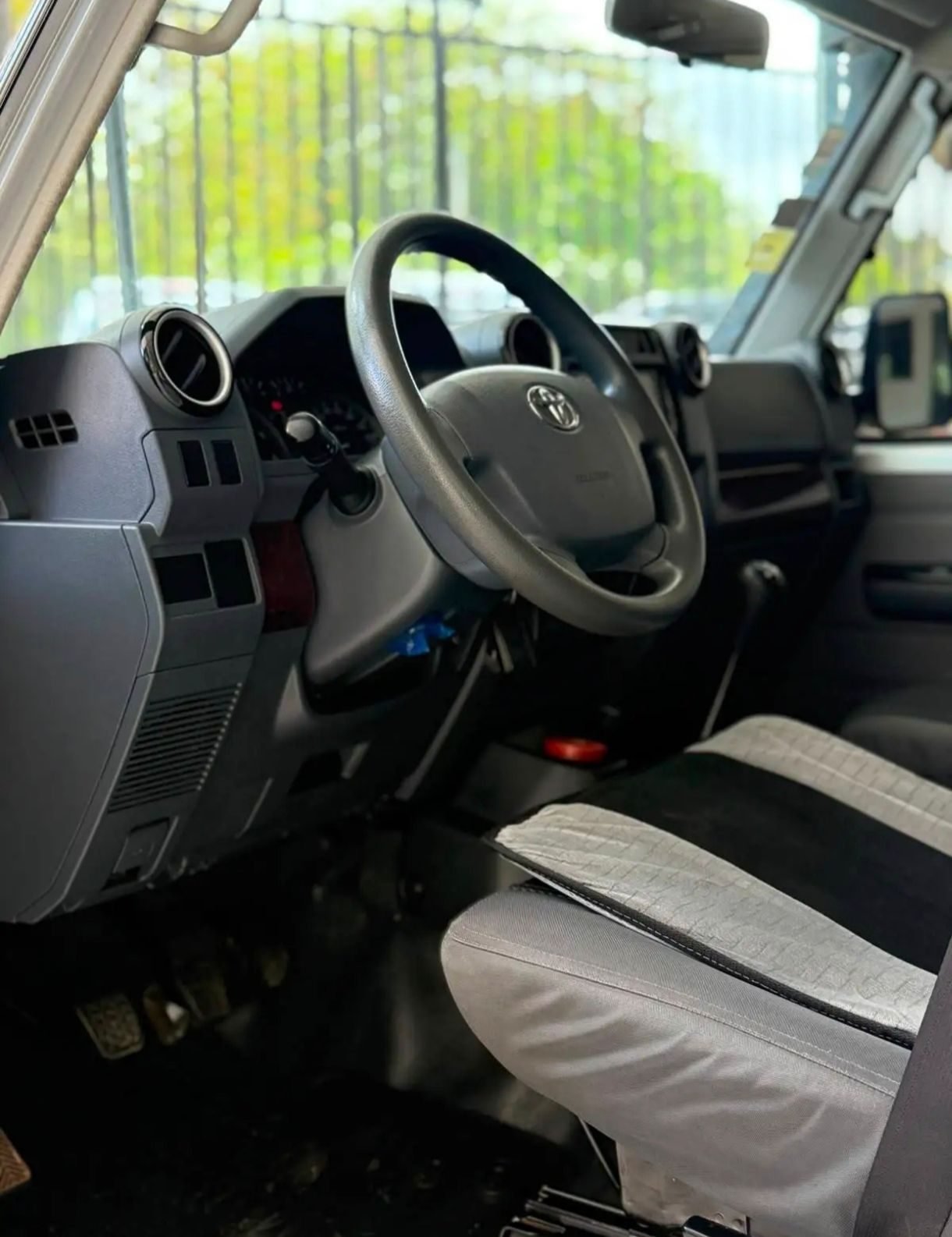 Toyota Land Cruiser 2022 - foto 7