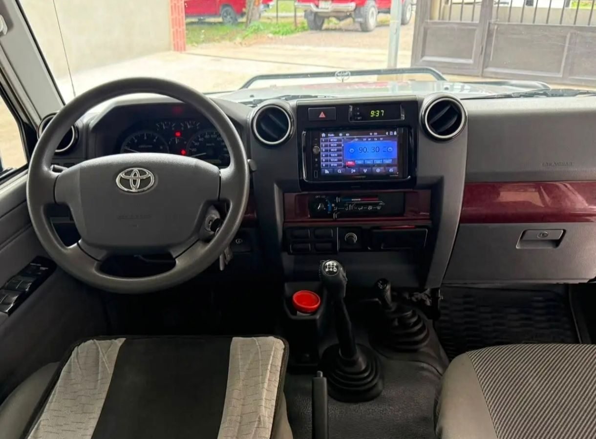 Toyota Land Cruiser 2022 - foto 10