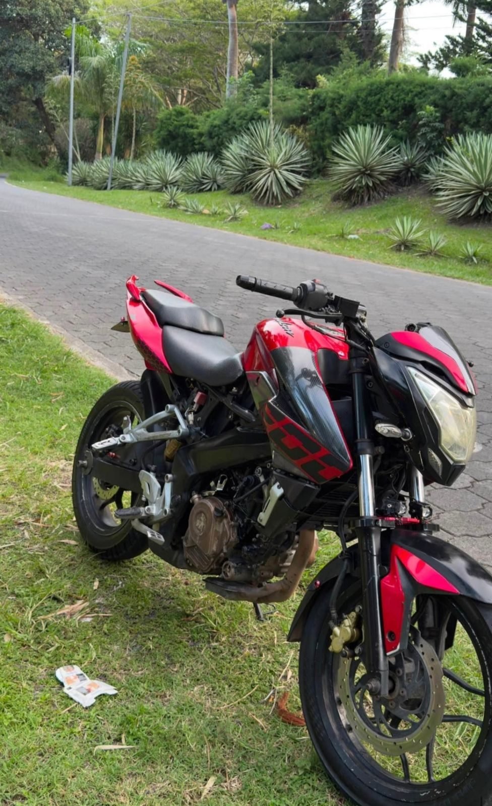 Pulsar NS 200 - foto 6