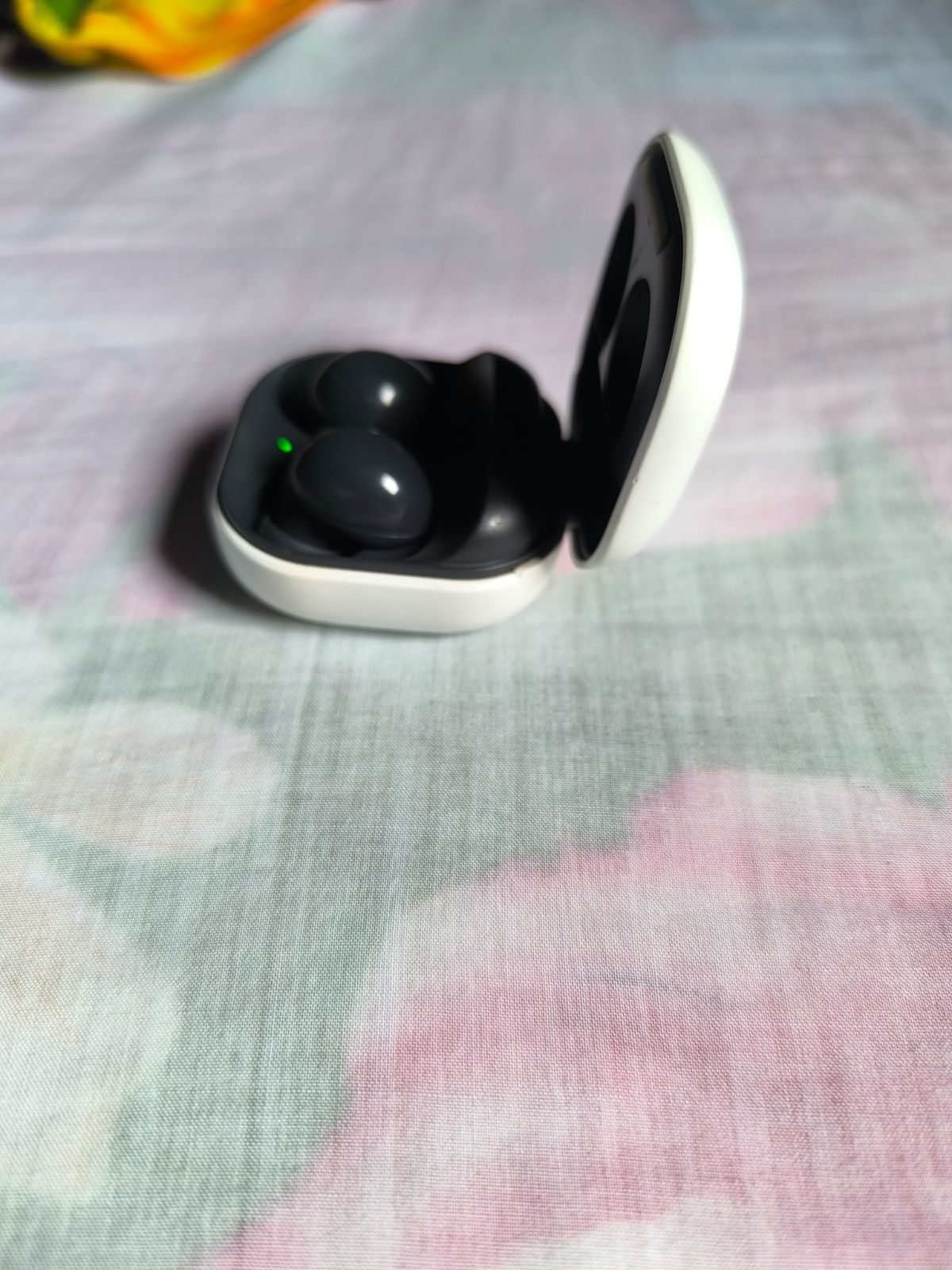 Samsung Galaxy Buds2 Originales — Con Estuche de Carga - foto 2