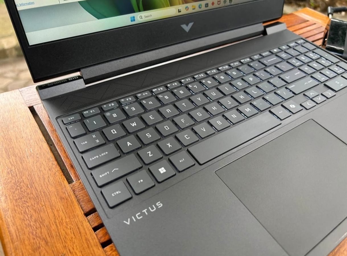 RTX 5060 HP Victus 15  Ryzen AI 7 350 16GB DDR5 1TB SSD Factura y Garantia - foto 2
