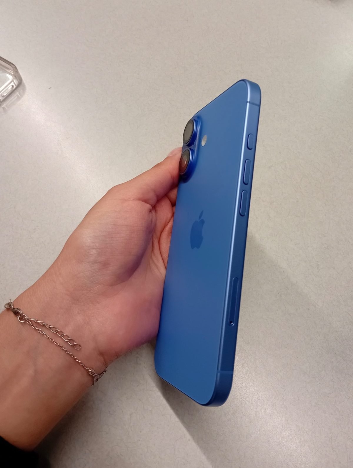 Iphone 16 | 256GB | Excelente estado - foto 3