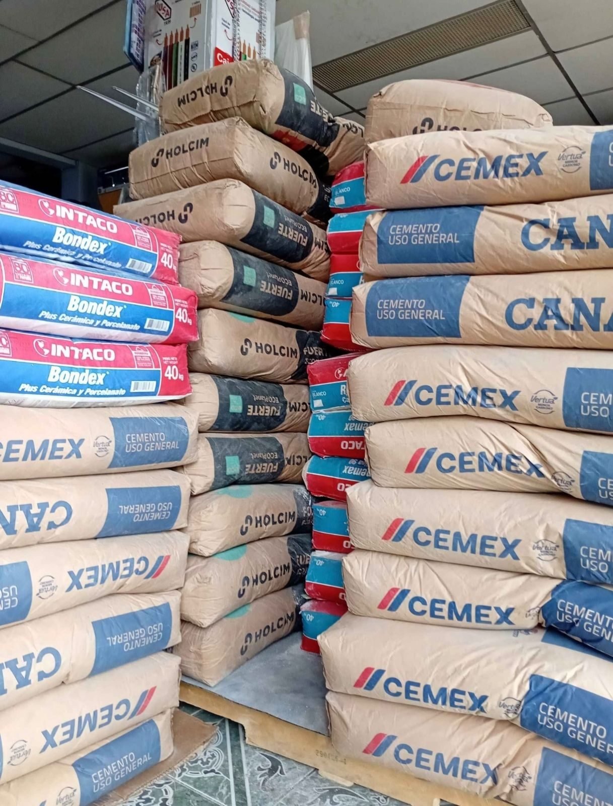 Venta de materiales de construcción y artículos ferreteros - foto 3