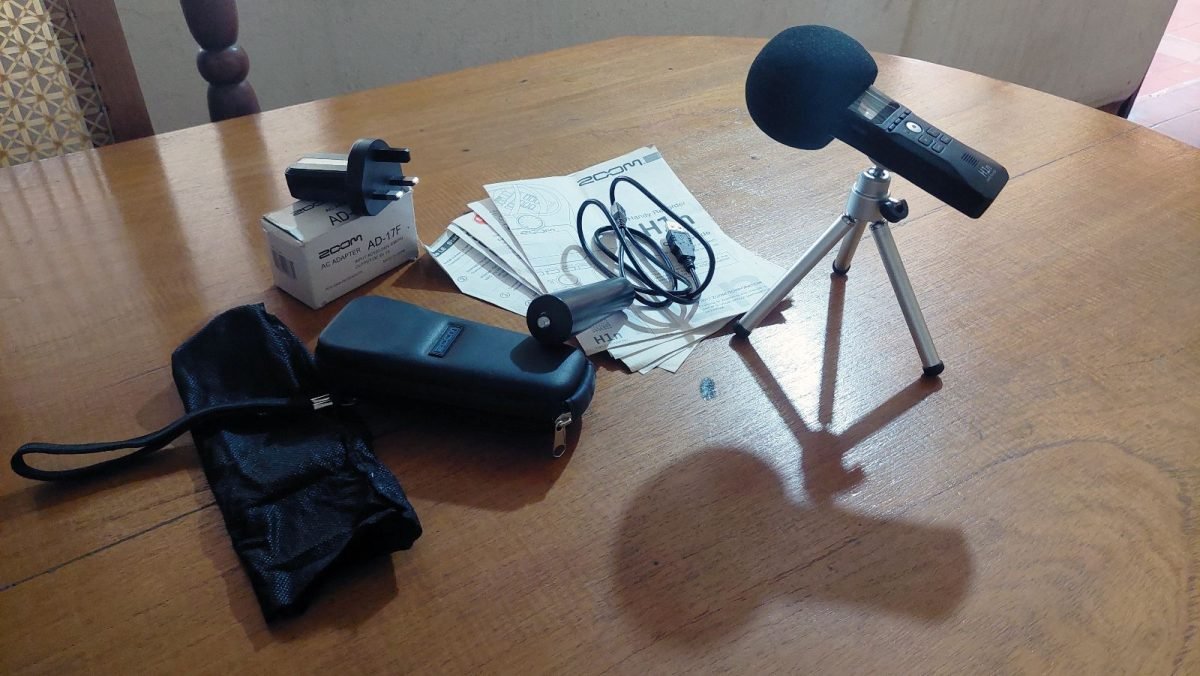 ¡COMBO COMPLETO! Grabadora Zoom H1n + Accesorios Premium (Excelente Estado) - foto 4