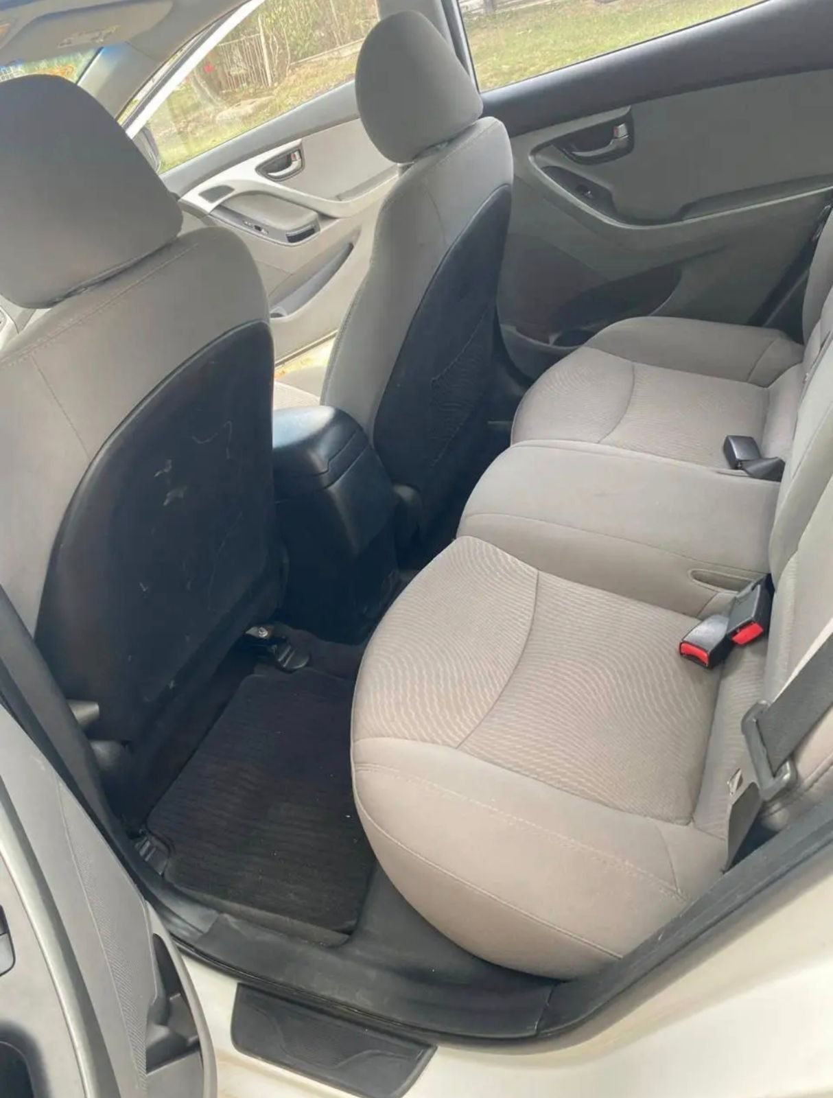 Vendo Hyundai Elantra año 2016 - foto 7
