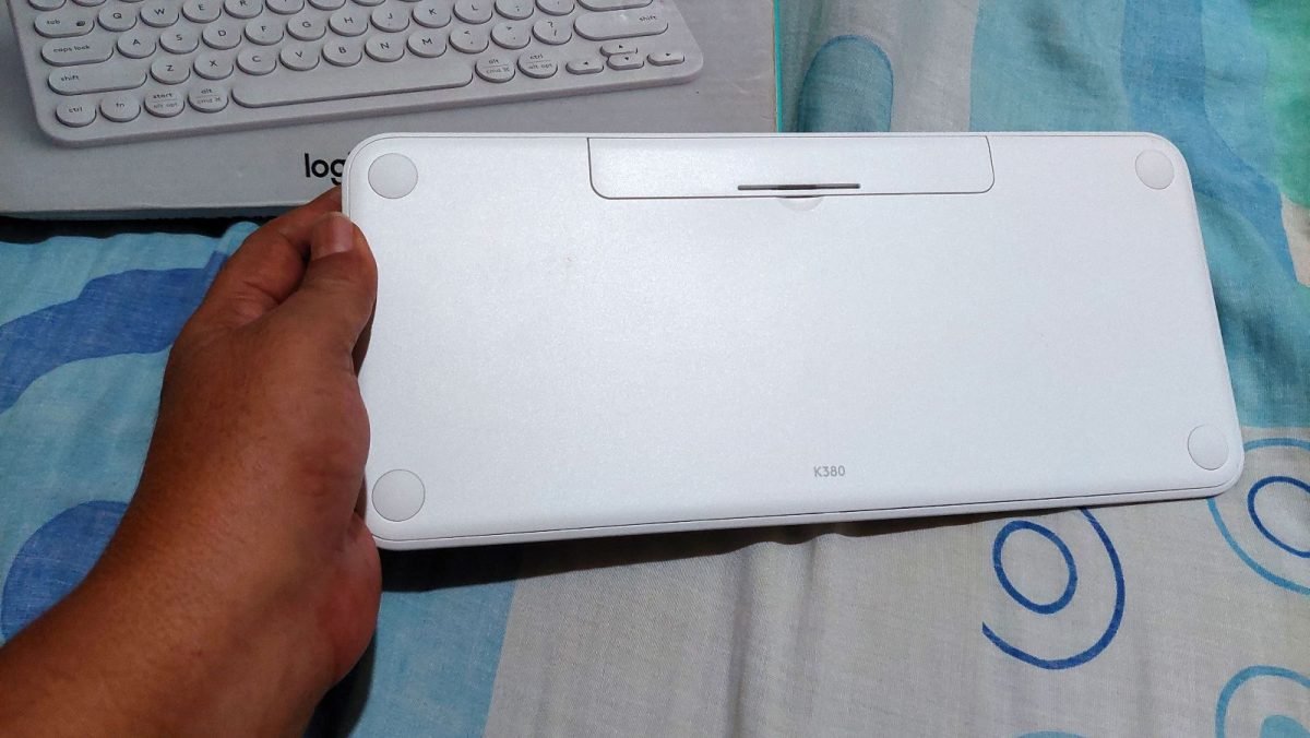 Teclado Bluetooth Logitech K380 (Como Nuevo + Caja y Pilas Nuevas) - foto 3