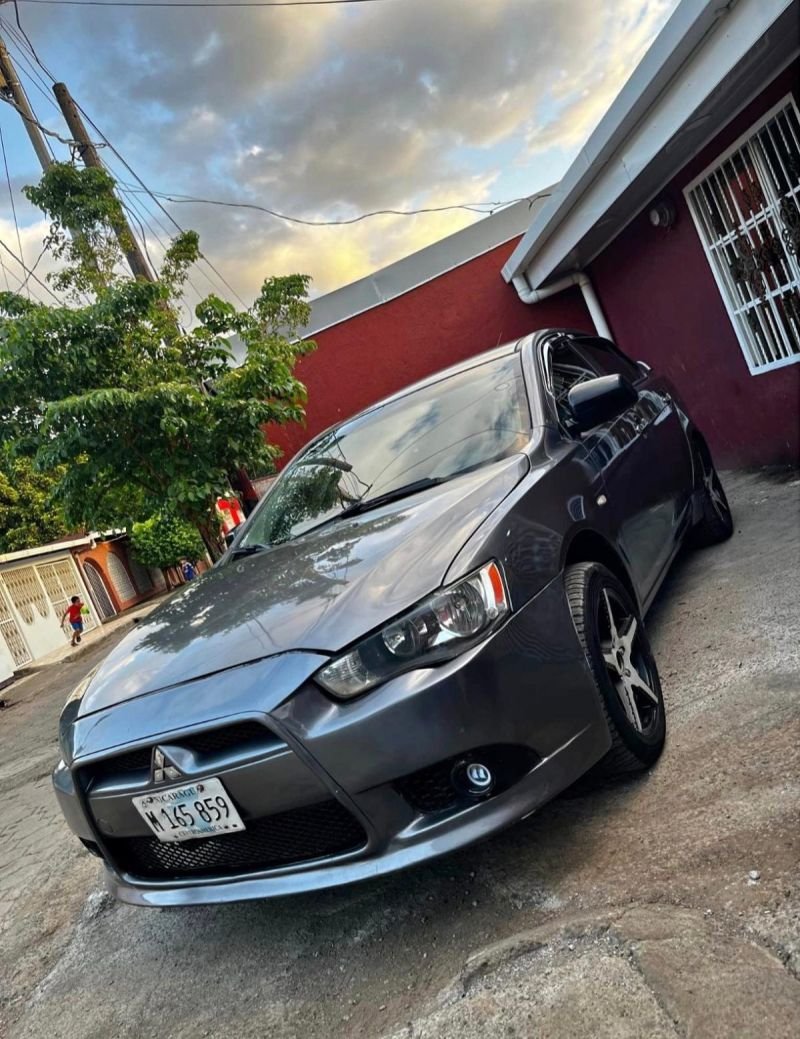 Mitsubishi Lancer año 2009 en Managua, Nicaragua