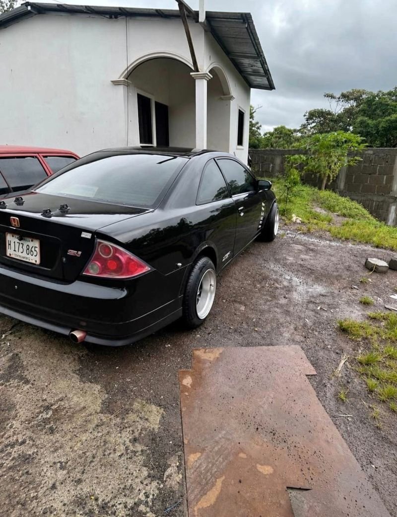 Honda civic 2001 Coupe en Nicaragua