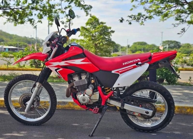Honda  Tornado XR250 2022 en Nicaragua