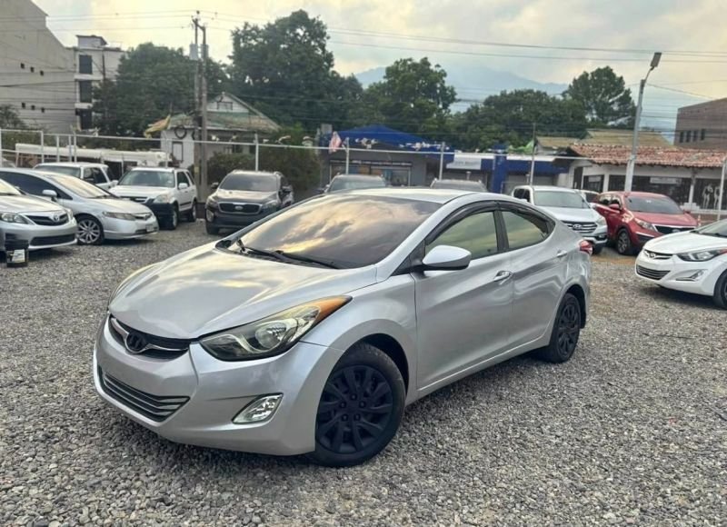 VENTA DE CARROS PRIMA BAJA Y ACCESIBLE