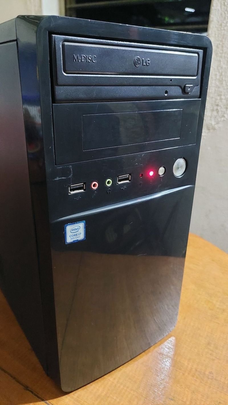 ¡¡GANGA… PODEROSA COMPUTADORA - EXCELENTE ESTADO!!