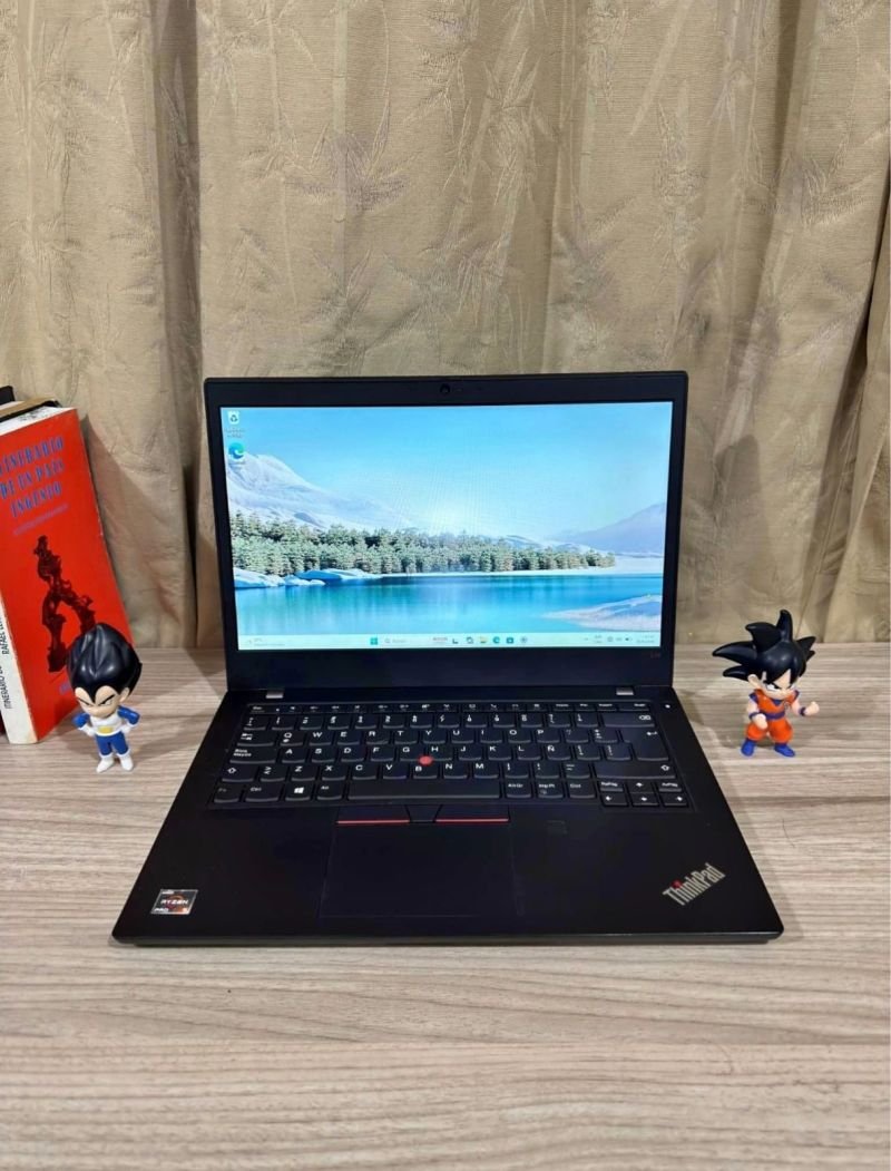 Laptop Lenovo L14 Ryzen pro. con 16 GB con 512 GB en su caja